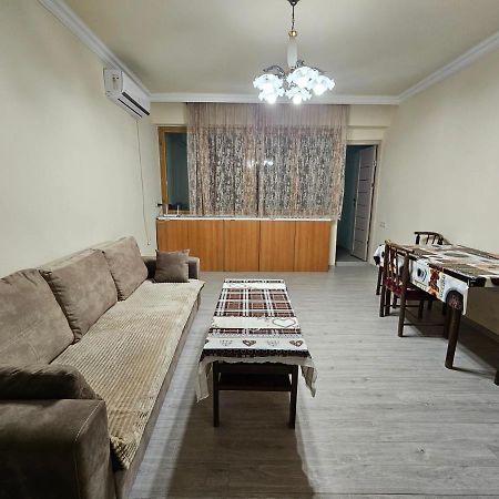 יירבאן Sunny Apartment Close To Erebuni Mall מראה חיצוני תמונה