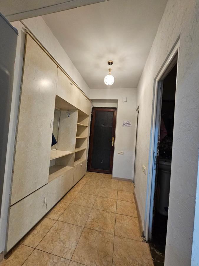 יירבאן Sunny Apartment Close To Erebuni Mall מראה חיצוני תמונה