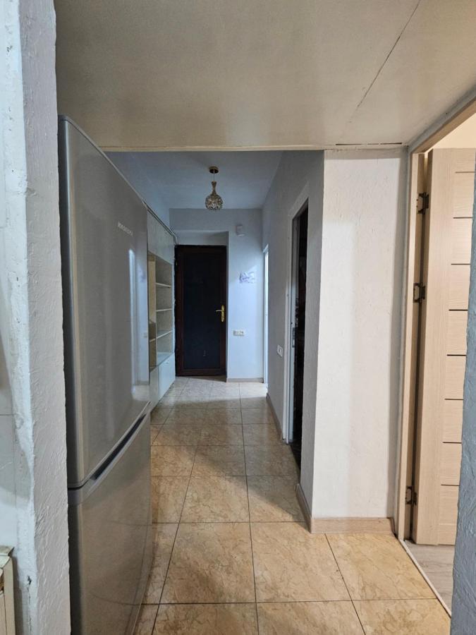יירבאן Sunny Apartment Close To Erebuni Mall מראה חיצוני תמונה